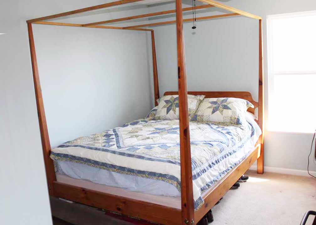 Ethan Allen King Size Canopy Bed Frame