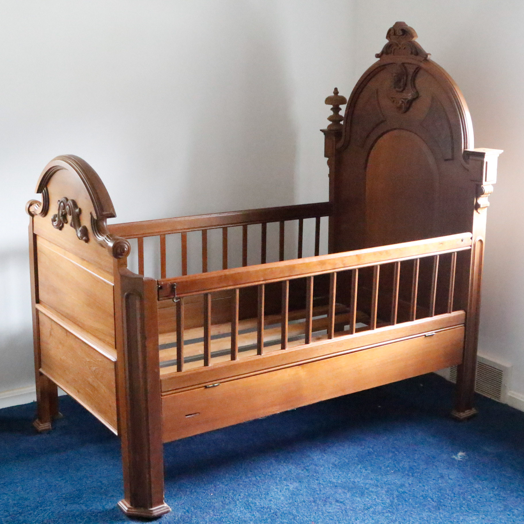 Decorative Antique Carved Victorian Walnut Crib