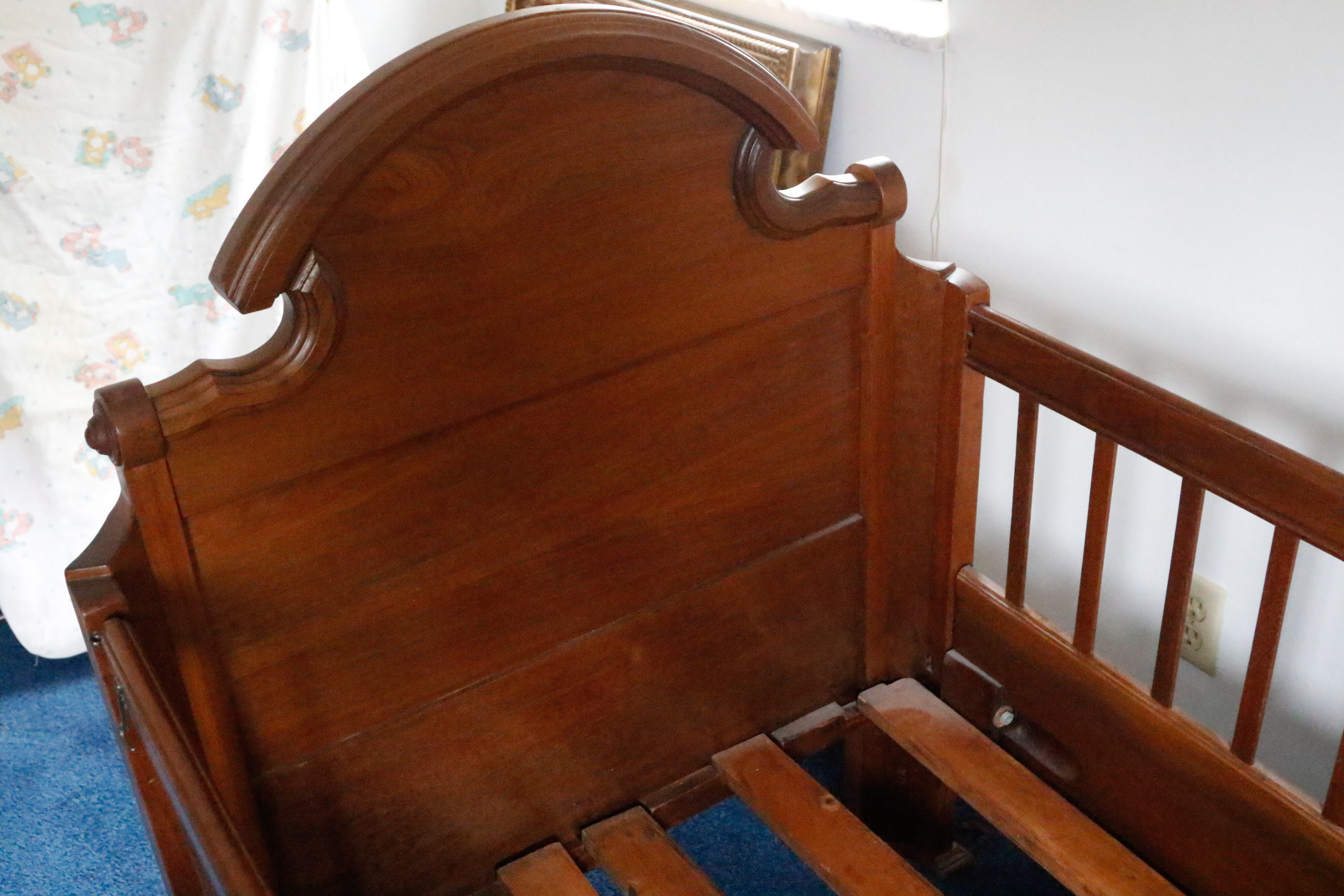 Decorative Antique Carved Victorian Walnut Crib