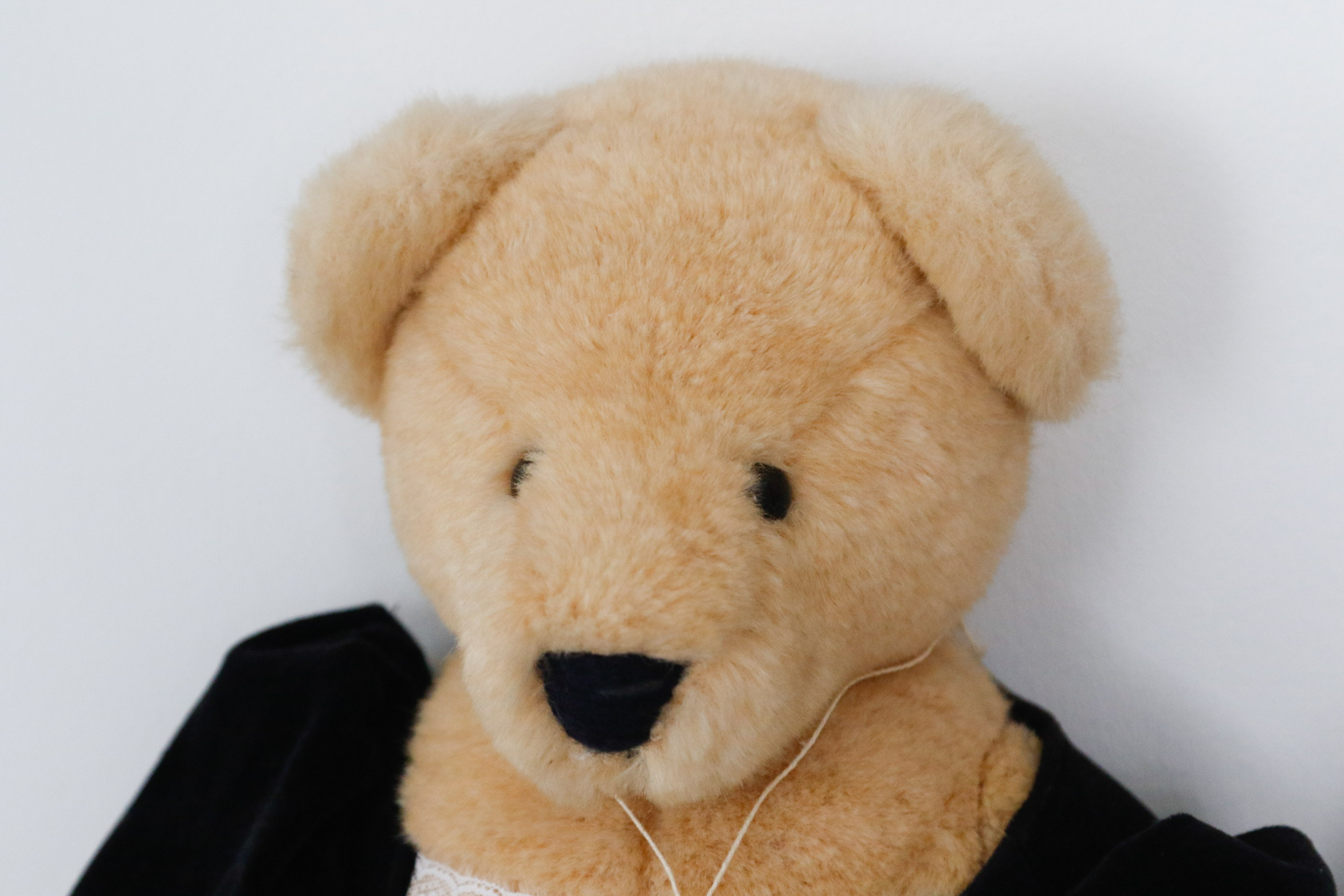 North American Bear Co. VIB Bears Alice & Cornelius Vanderbear