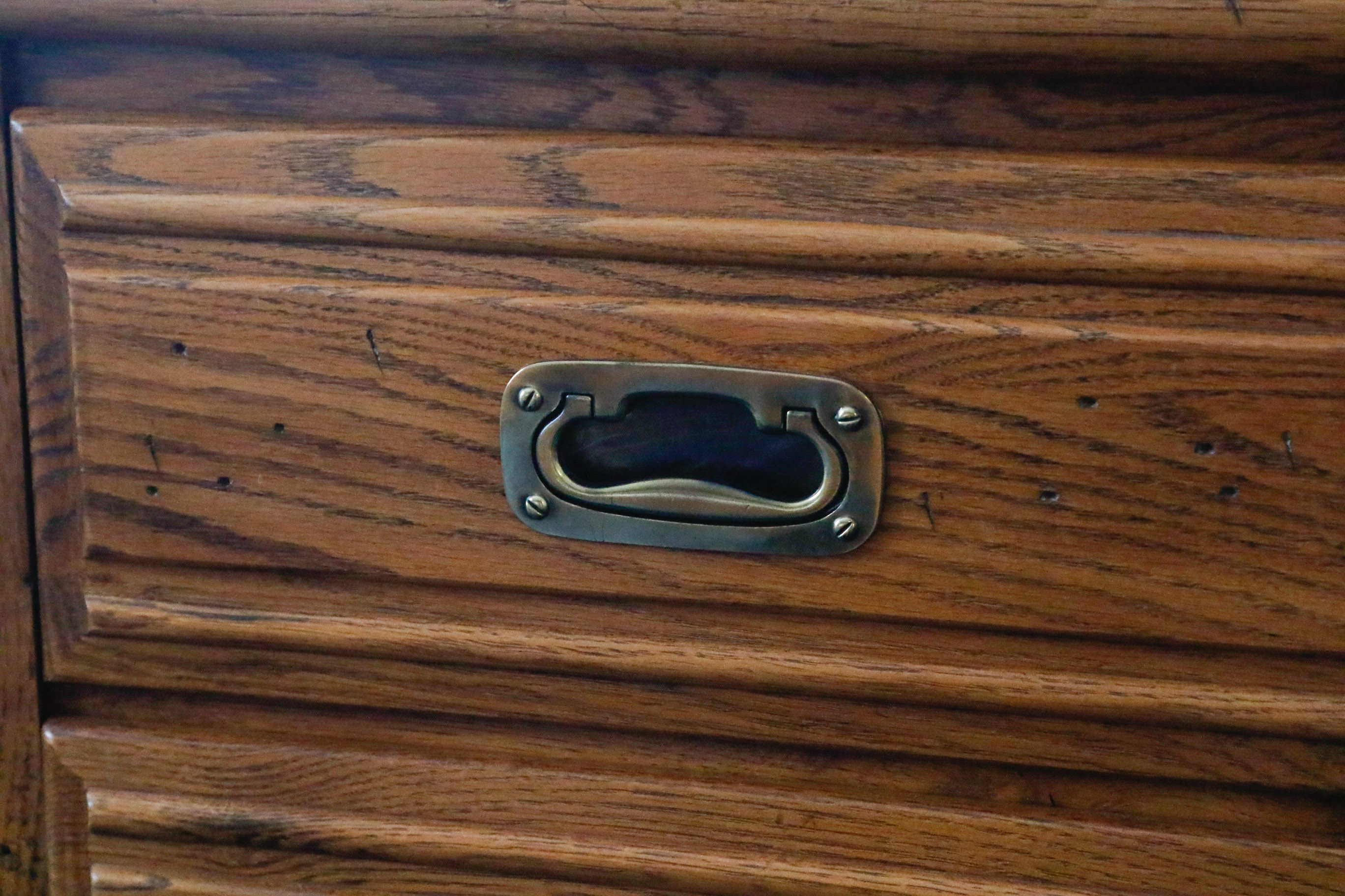 Young Hinkle Outrigger Desk and Chair