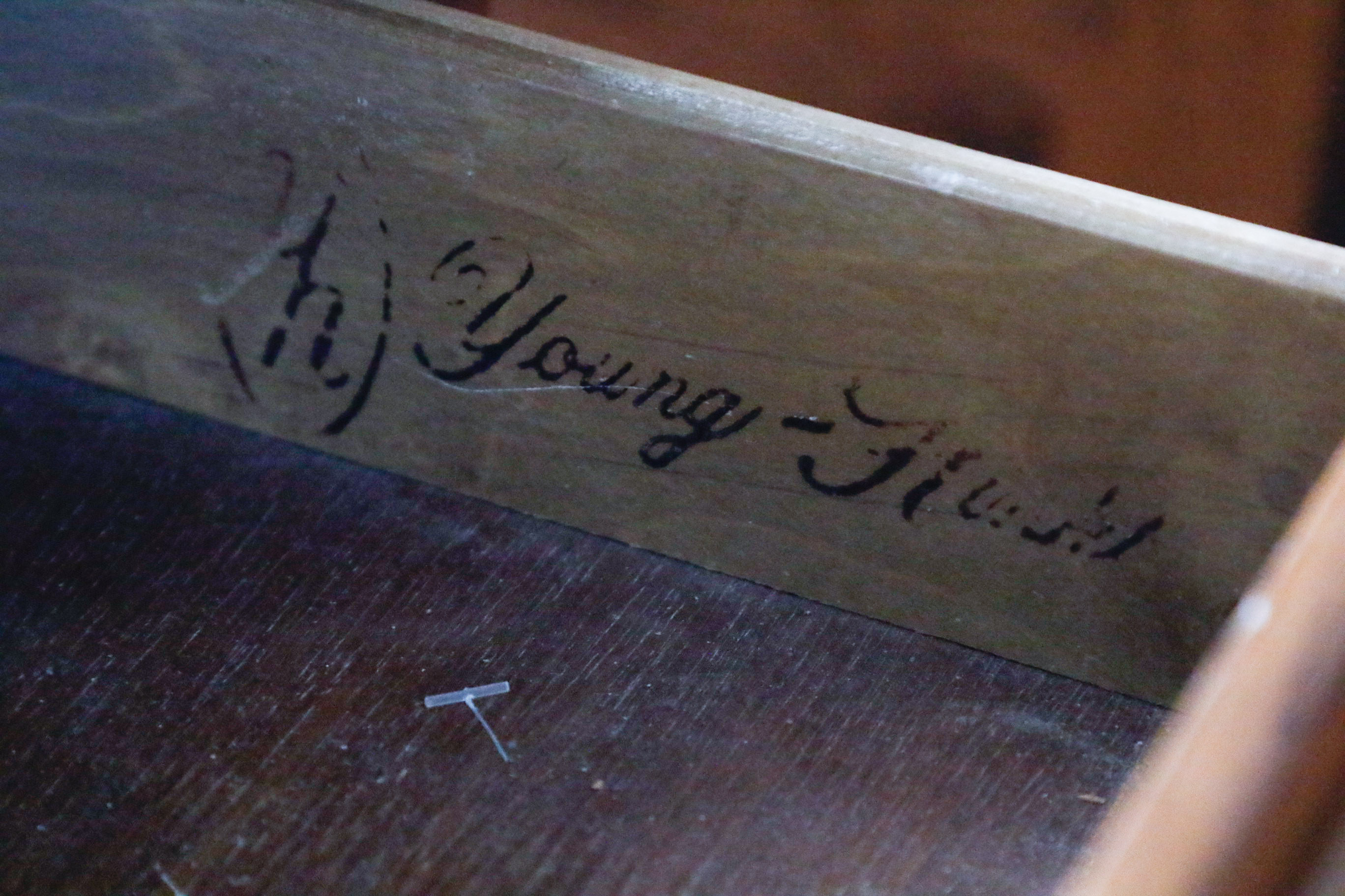 Young Hinkle Outrigger Desk and Chair