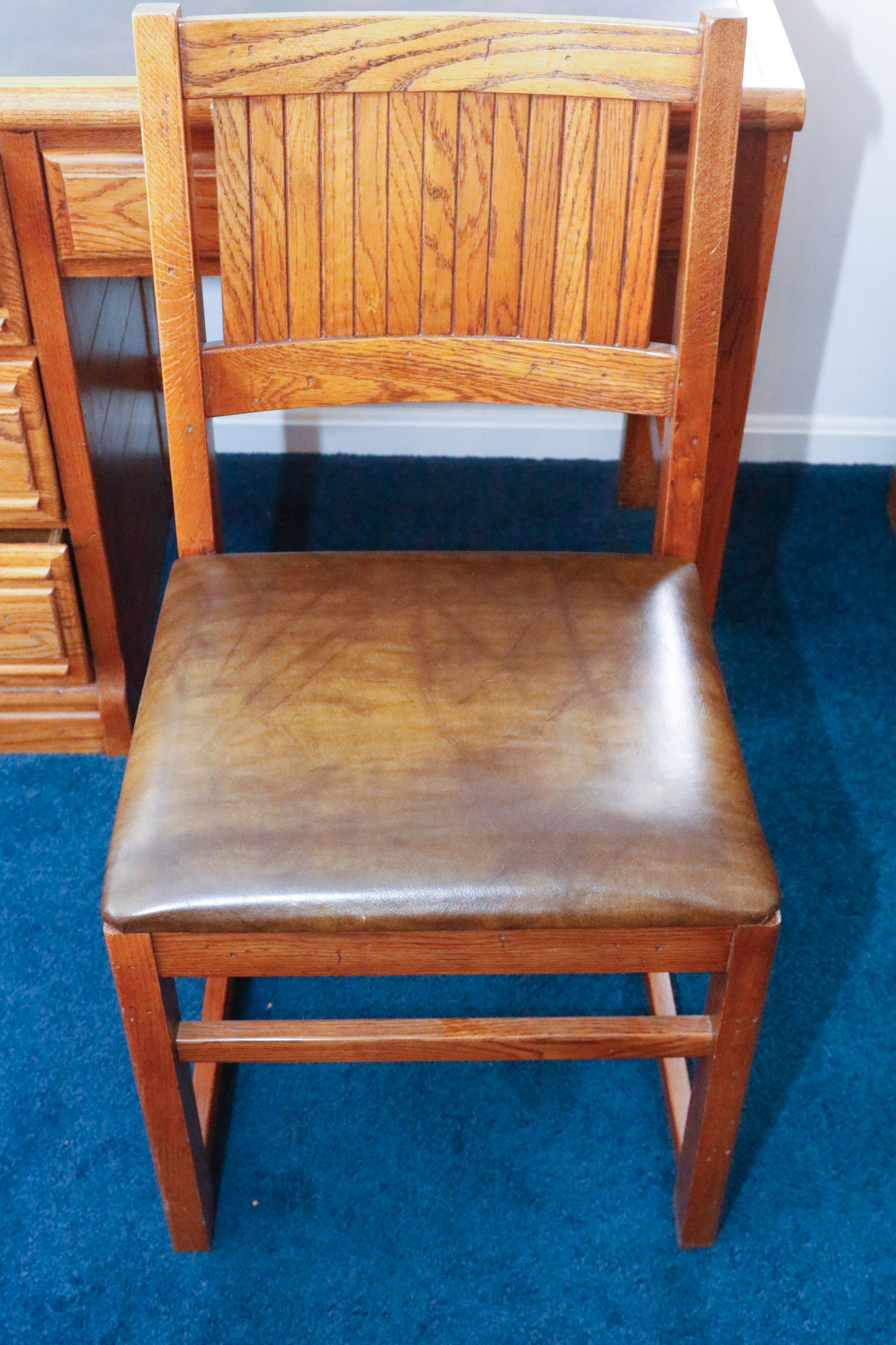 Young Hinkle Outrigger Desk and Chair