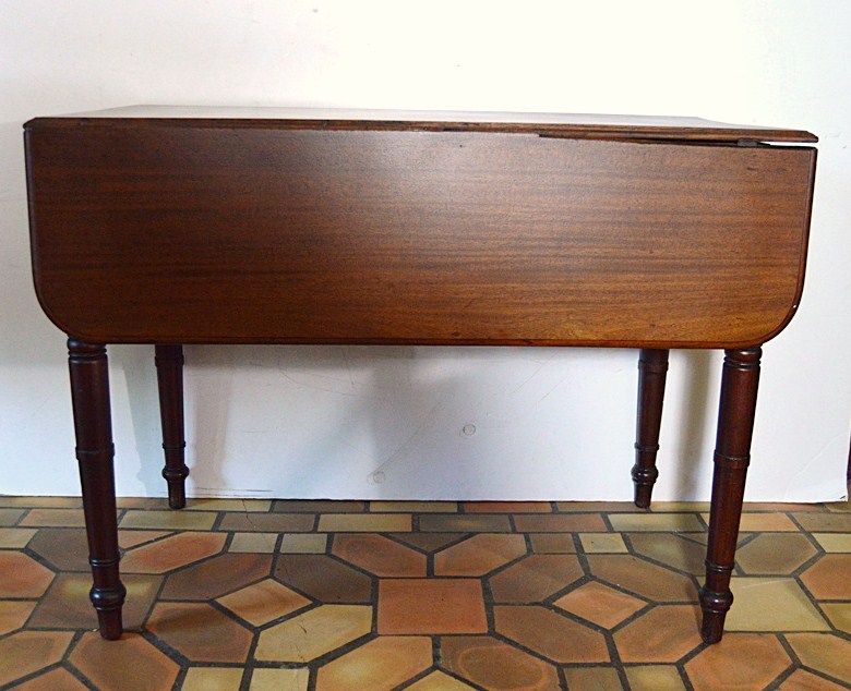 Antique Late 19th Century Mahogany Drop-Leaf Side Table