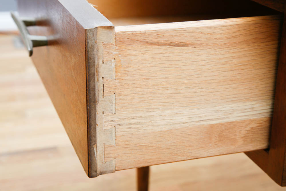 Mid-Century Modern Lane Acclaim Side Table