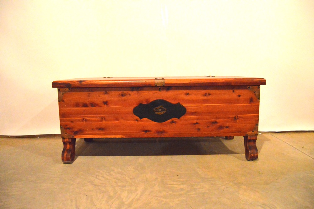 Caswell Runyan Cedar Chest