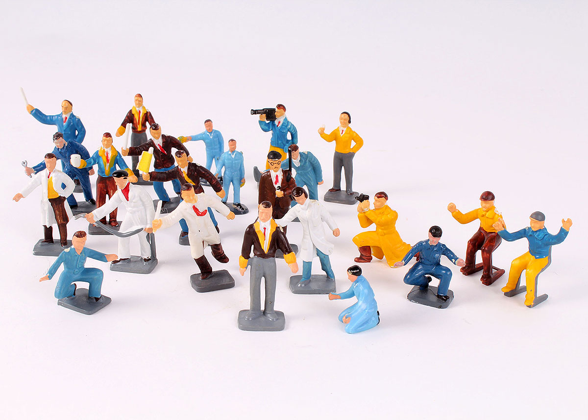 Corgi Toys Commer Bus and Film Crew