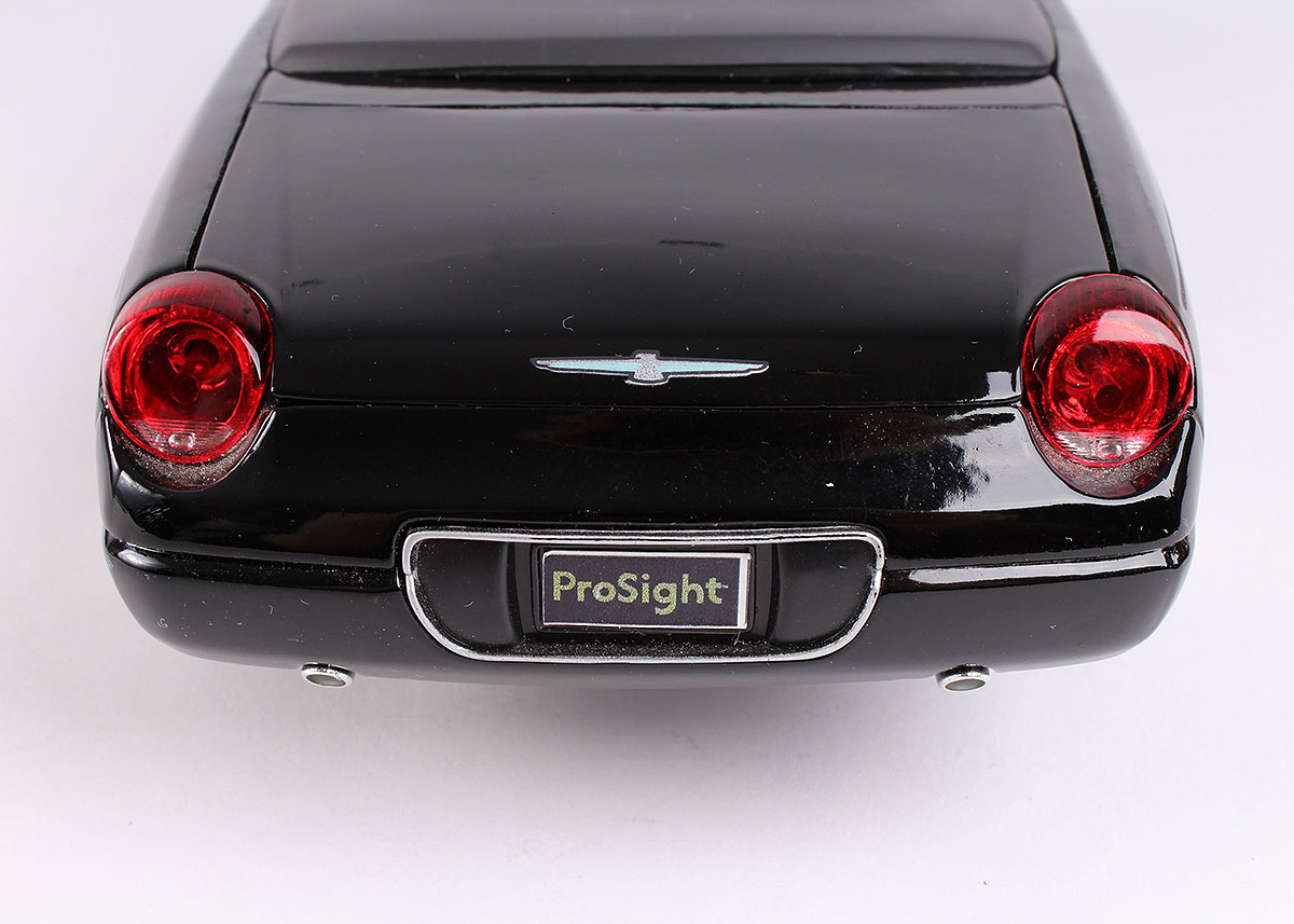 Two Maisto 1:18 Scale Die Cast Cars