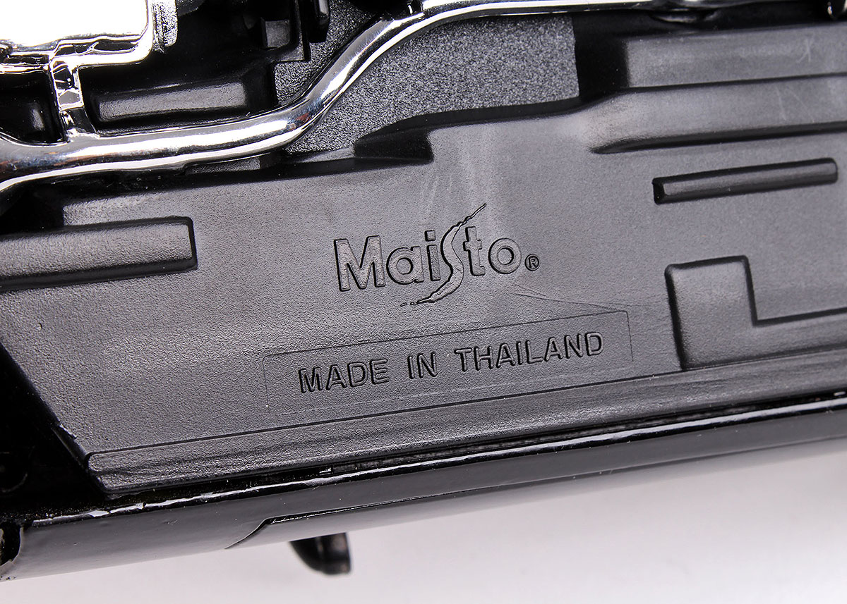 Two Maisto 1:18 Scale Die Cast Cars