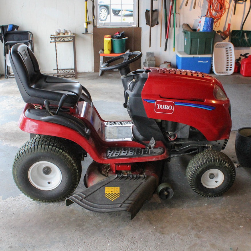 Toro LX 427 Lawn Tractor