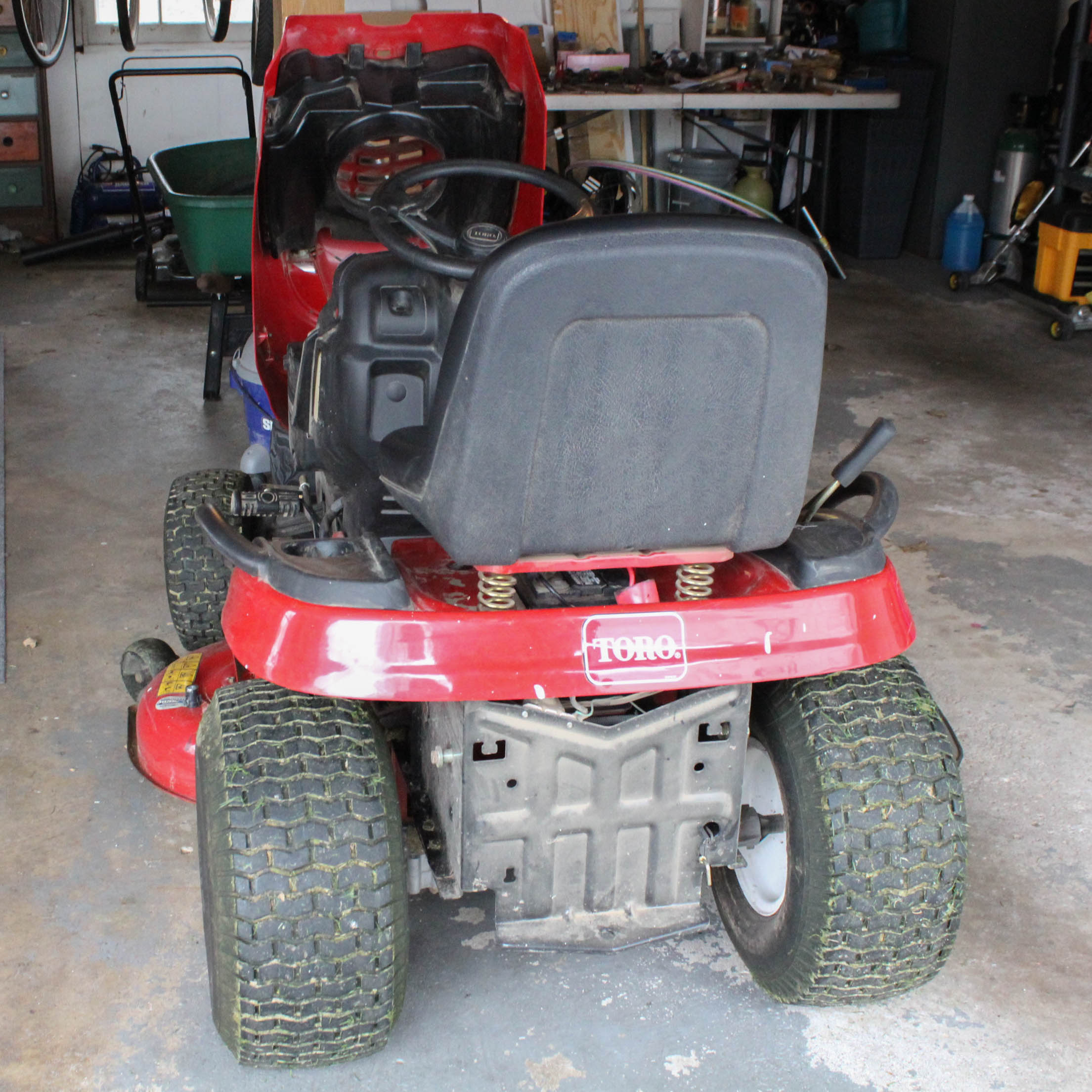 Toro LX 427 Lawn Tractor
