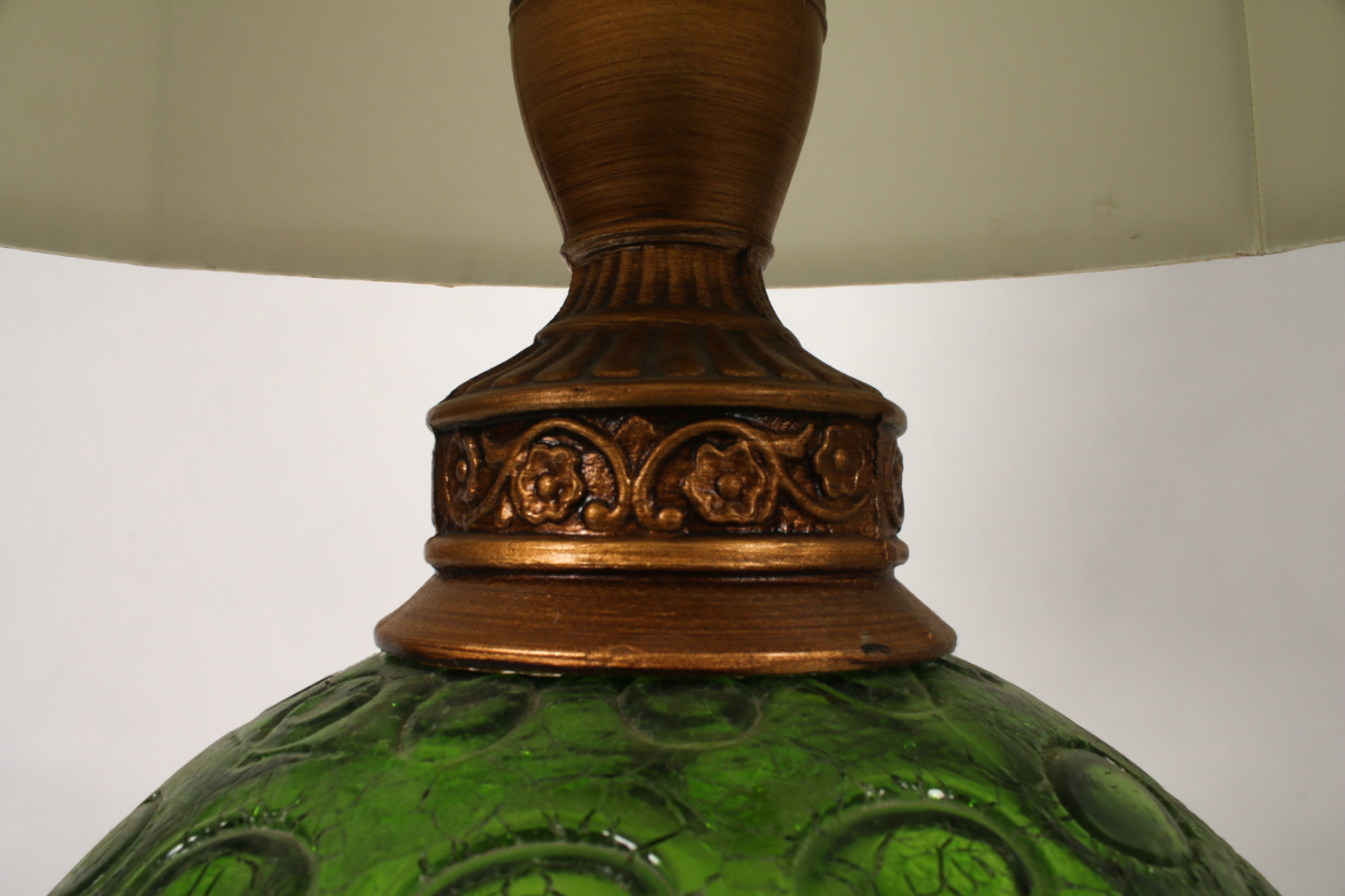 Vintage 1960s Crackle Glass Table Lamp