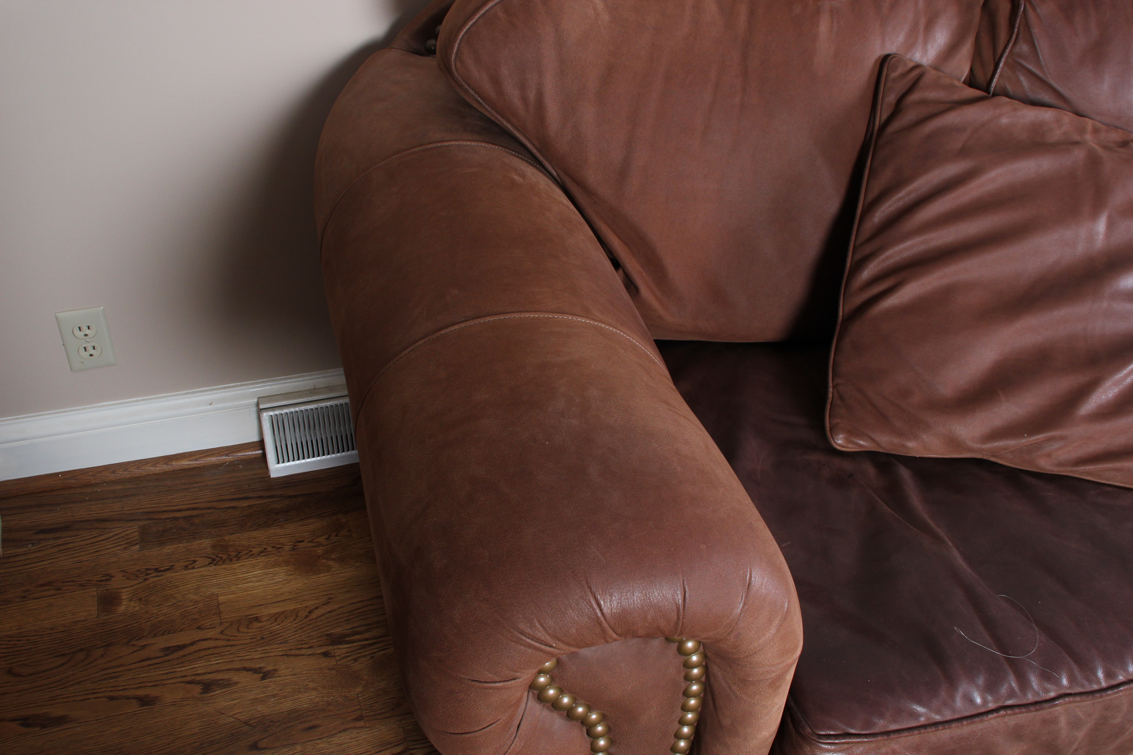 Thomasville Marrakesh Brown Leather Sofa
