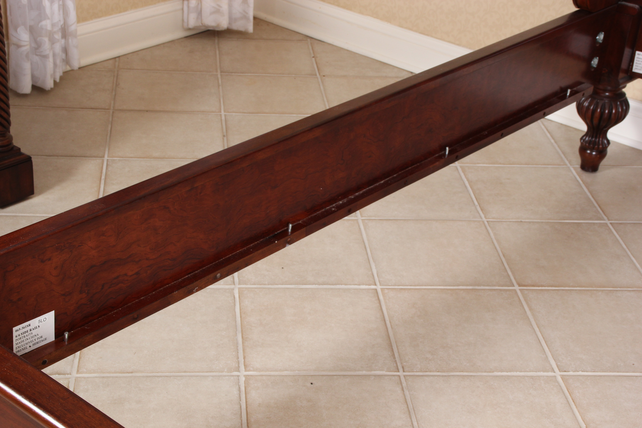 Drexel Heritage 'Portraits' Burled Sleigh Bed