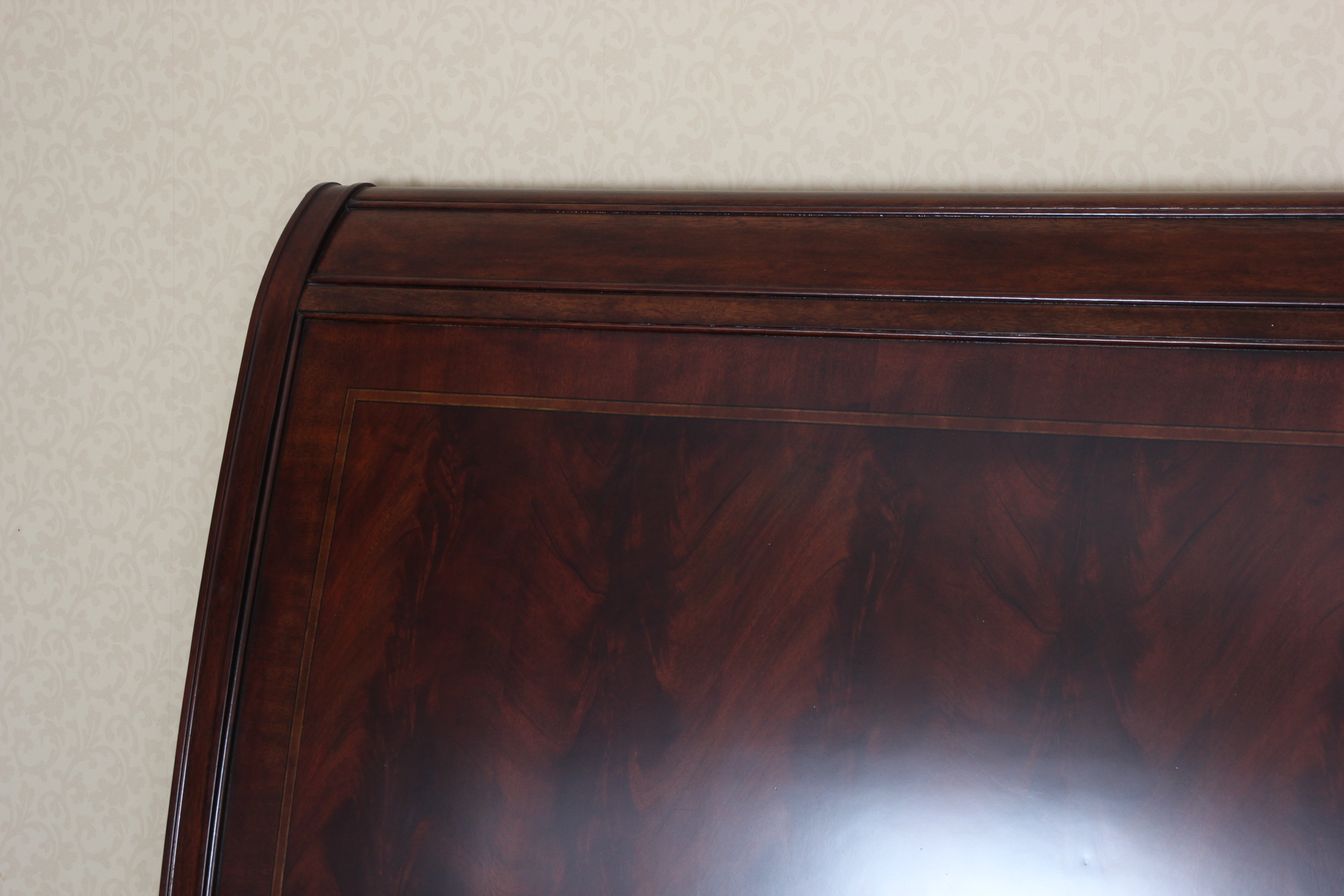 Drexel Heritage 'Portraits' Burled Sleigh Bed
