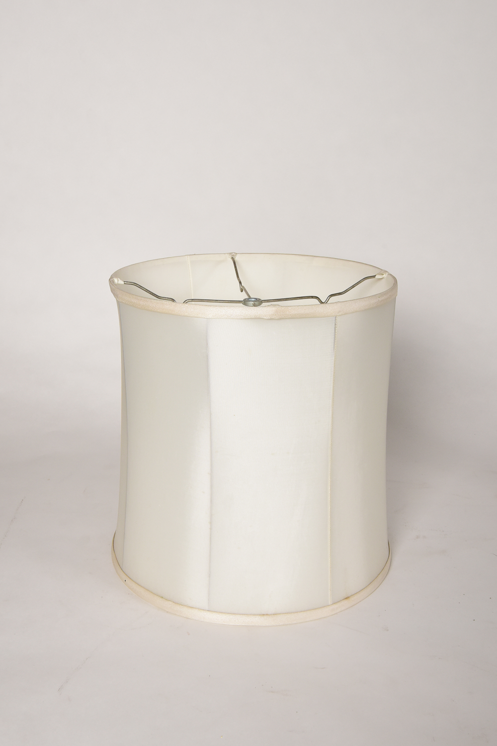 Table Lamp With Shade and Finial