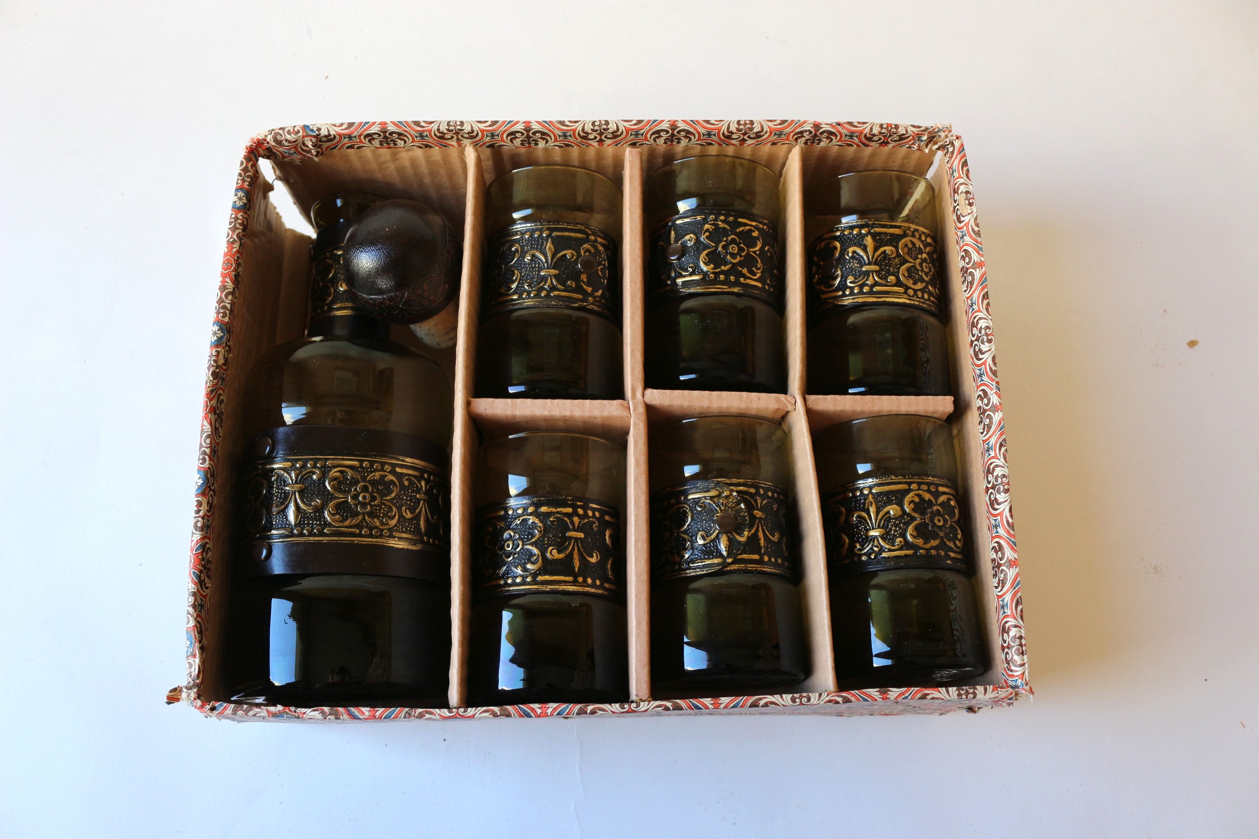 Florentine Green Art Glass Decanter and Glasses Set