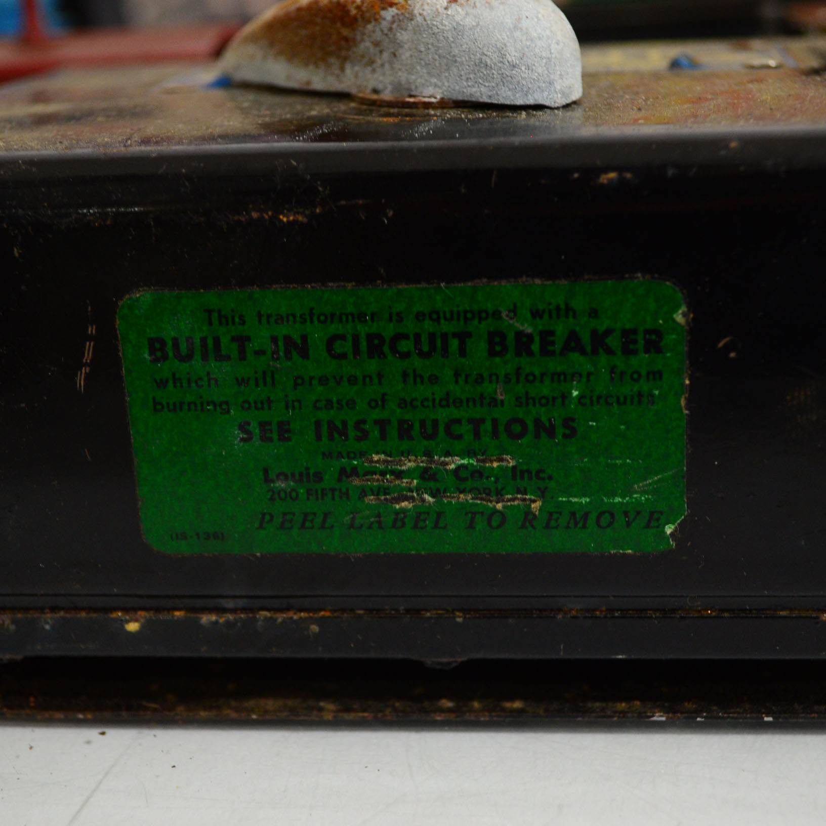 Vintage Marx Model Trains, Transformers, And Lionel Tin Signs