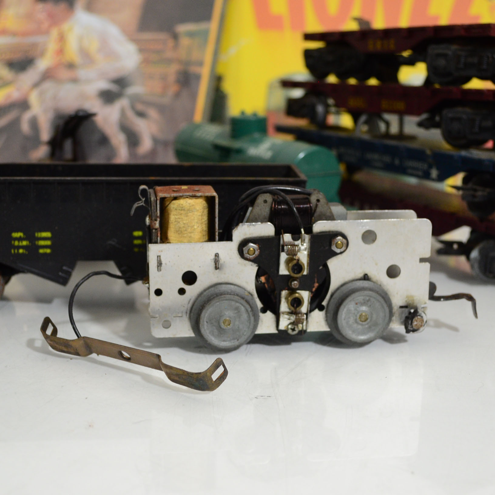 Vintage Marx Model Trains, Transformers, And Lionel Tin Signs