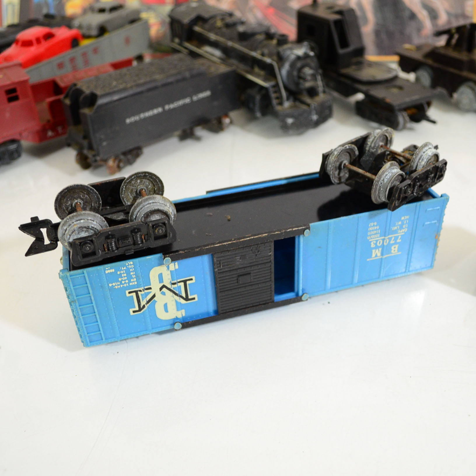 Vintage Marx Model Trains, Transformers, And Lionel Tin Signs