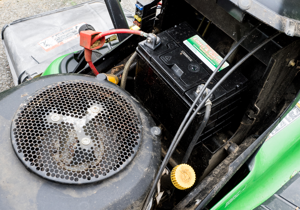 John Deere x320 Tractor with Attachments