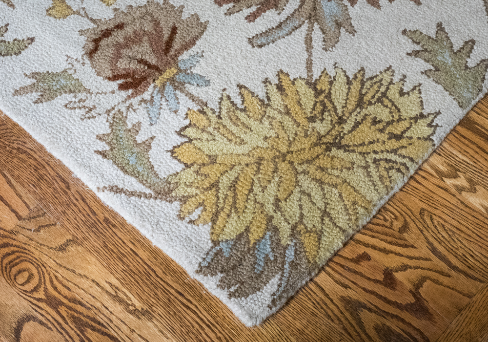 Floral Cream Toned Area Rug