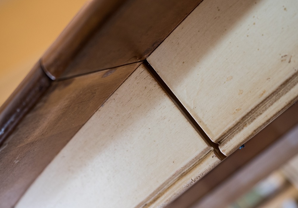 Ethan Allen Round Kitchen Table