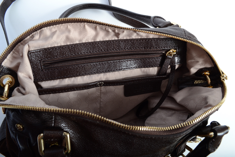 Michael Kors Shoulder Bag and Phone Wallet