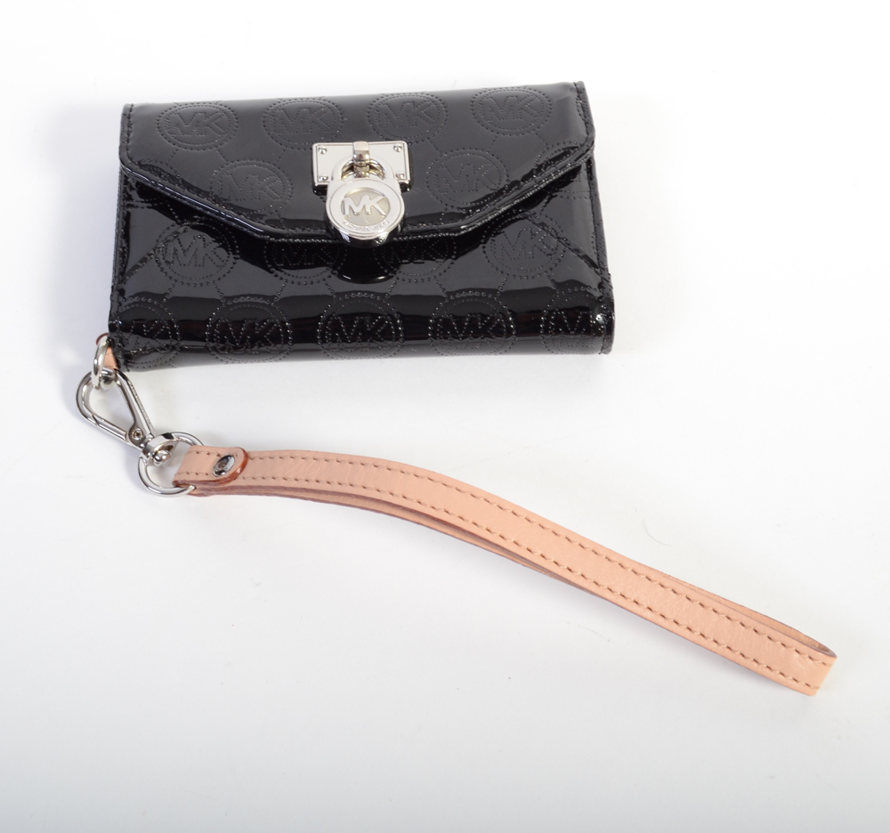 Michael Kors Shoulder Bag and Phone Wallet