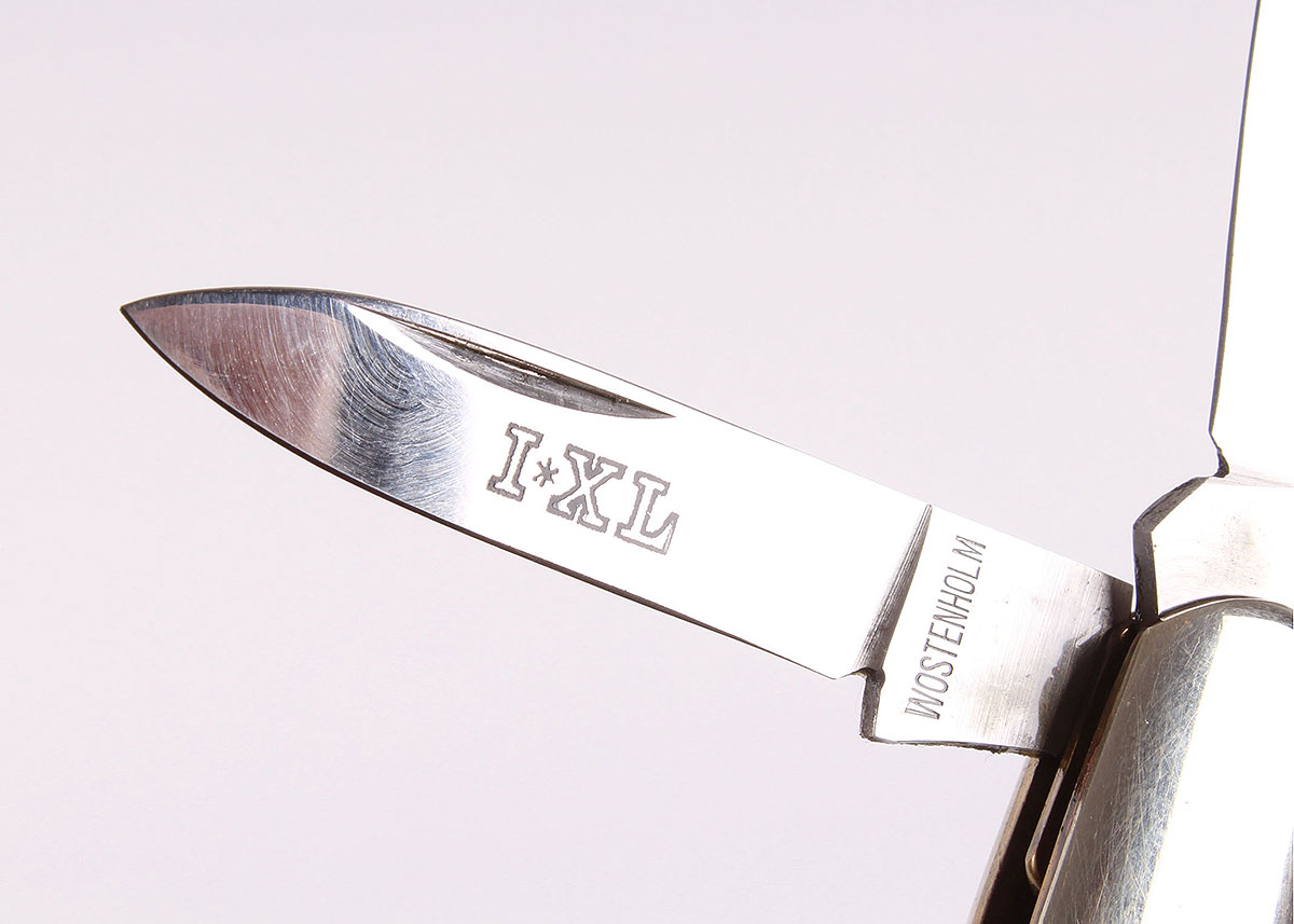 Pearlescent Pocket Knives