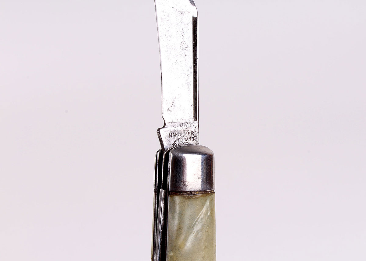 Pearlescent Pocket Knives