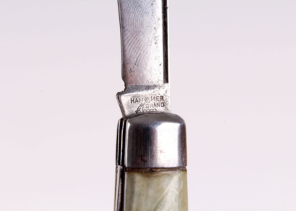 Pearlescent Pocket Knives