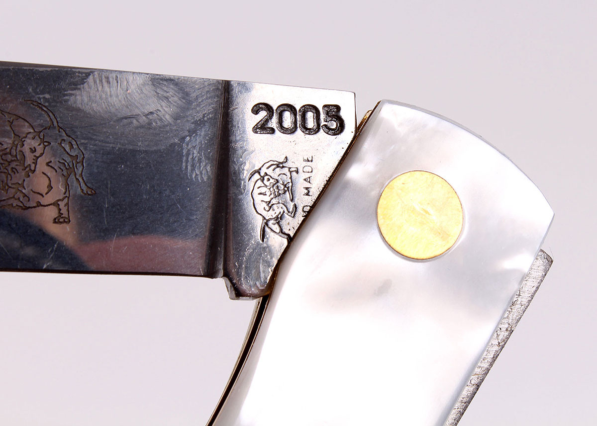 Pearlescent Pocket Knives