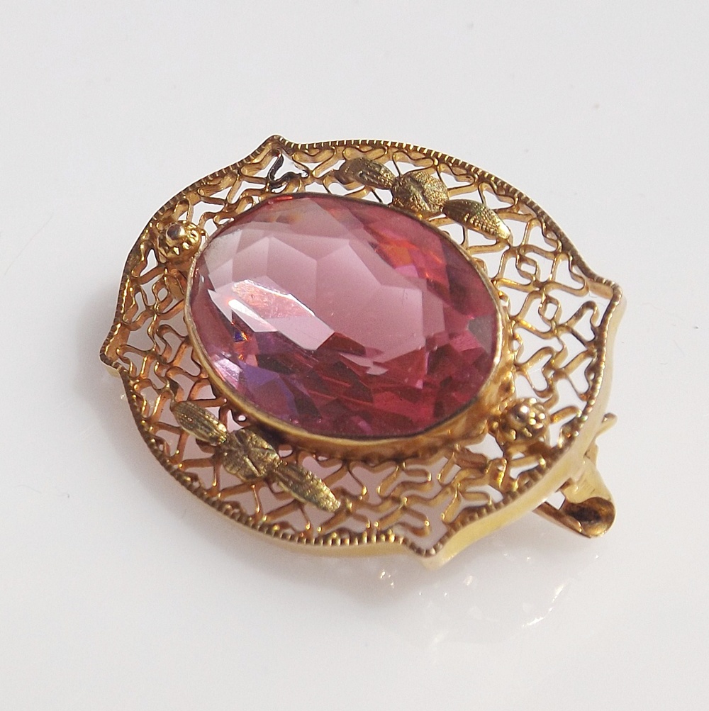 Victorian 10K Yellow Gold and Imitation Pink Topaz Brooch
