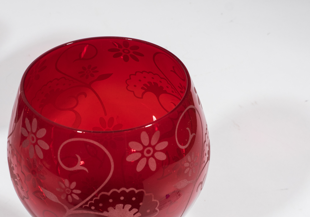 Red Stemware Set