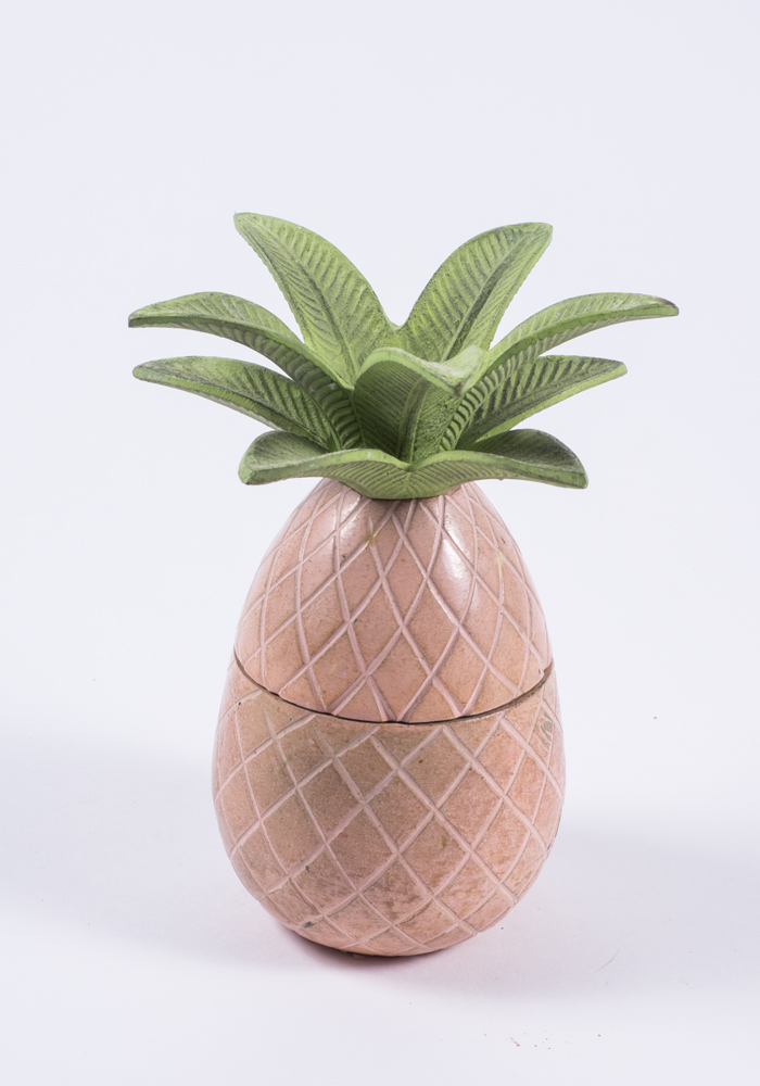 Pineapple Themed Decor