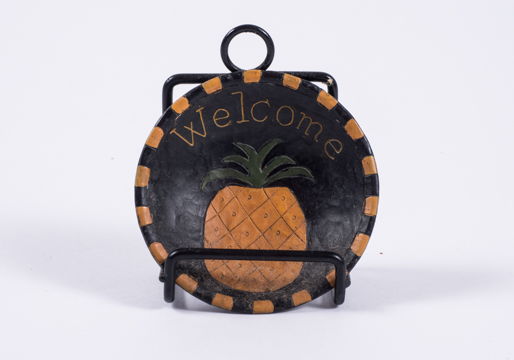Pineapple Themed Decor