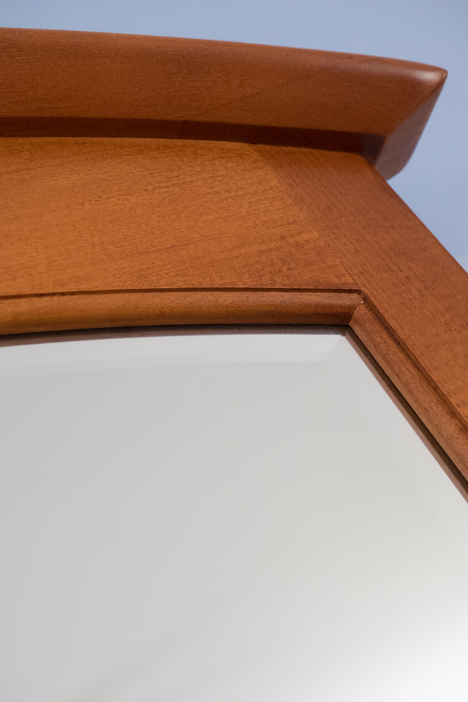 Thomasville Chest of Drawers With Mirror