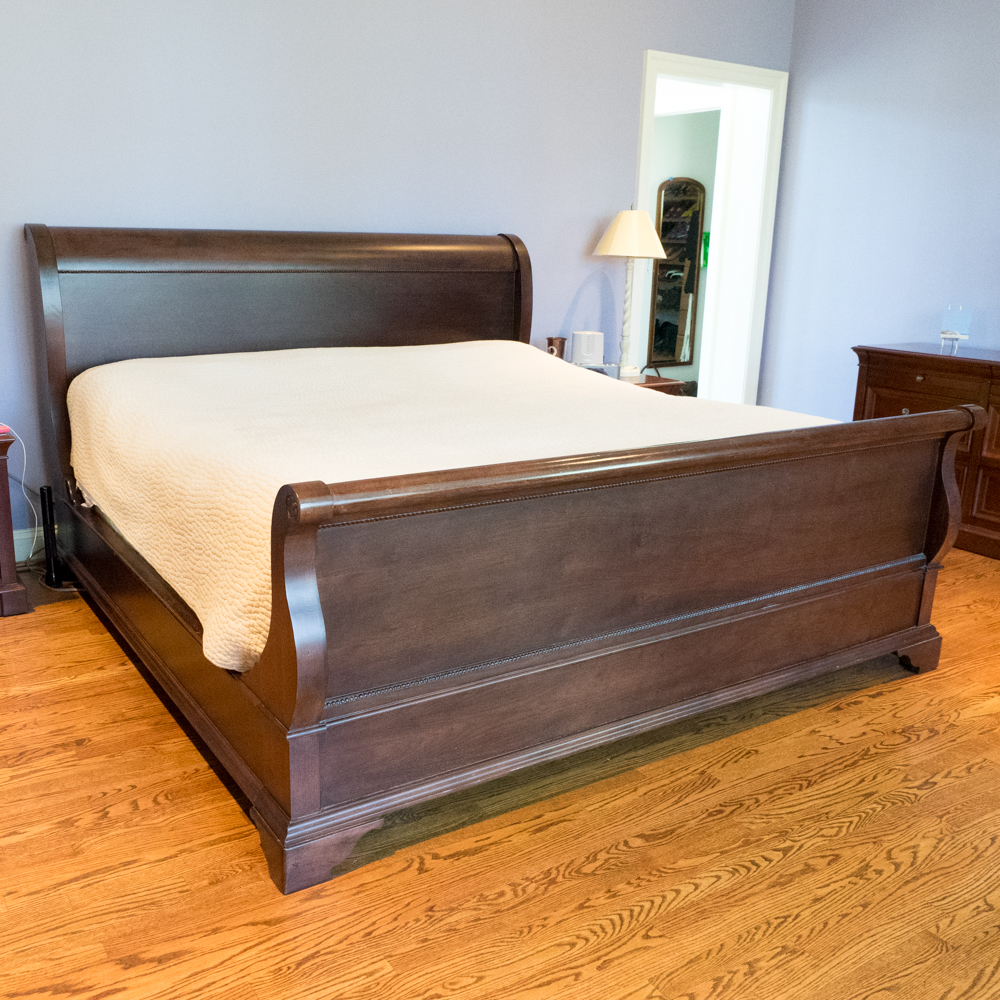 King Sized Walnut Sleigh Bed