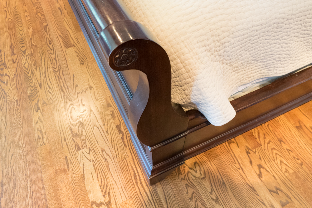 King Sized Walnut Sleigh Bed