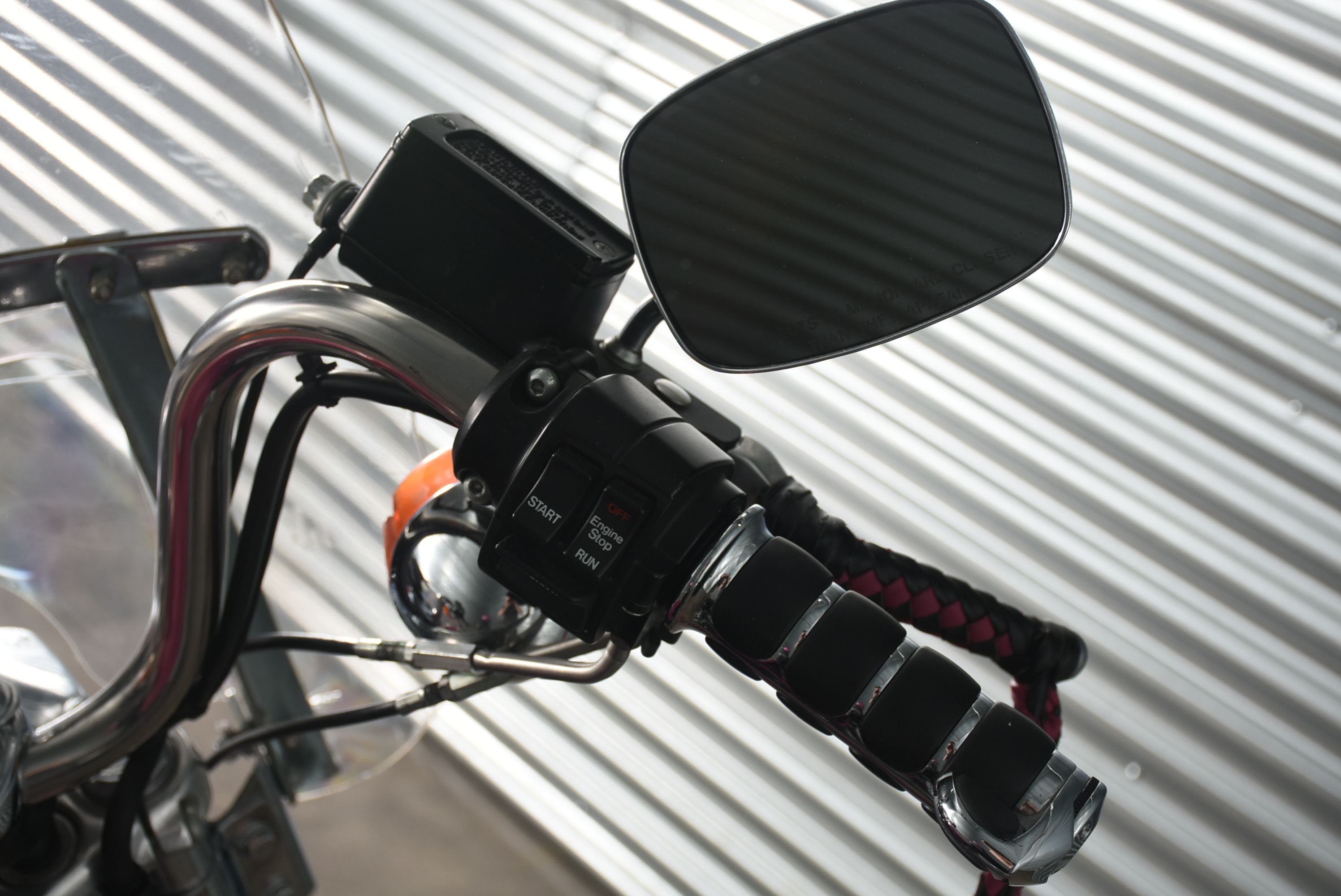 1992 Harley-Davidson "Screamin' Eagle" Xl883 Hugger with Custom Paint and Accessories