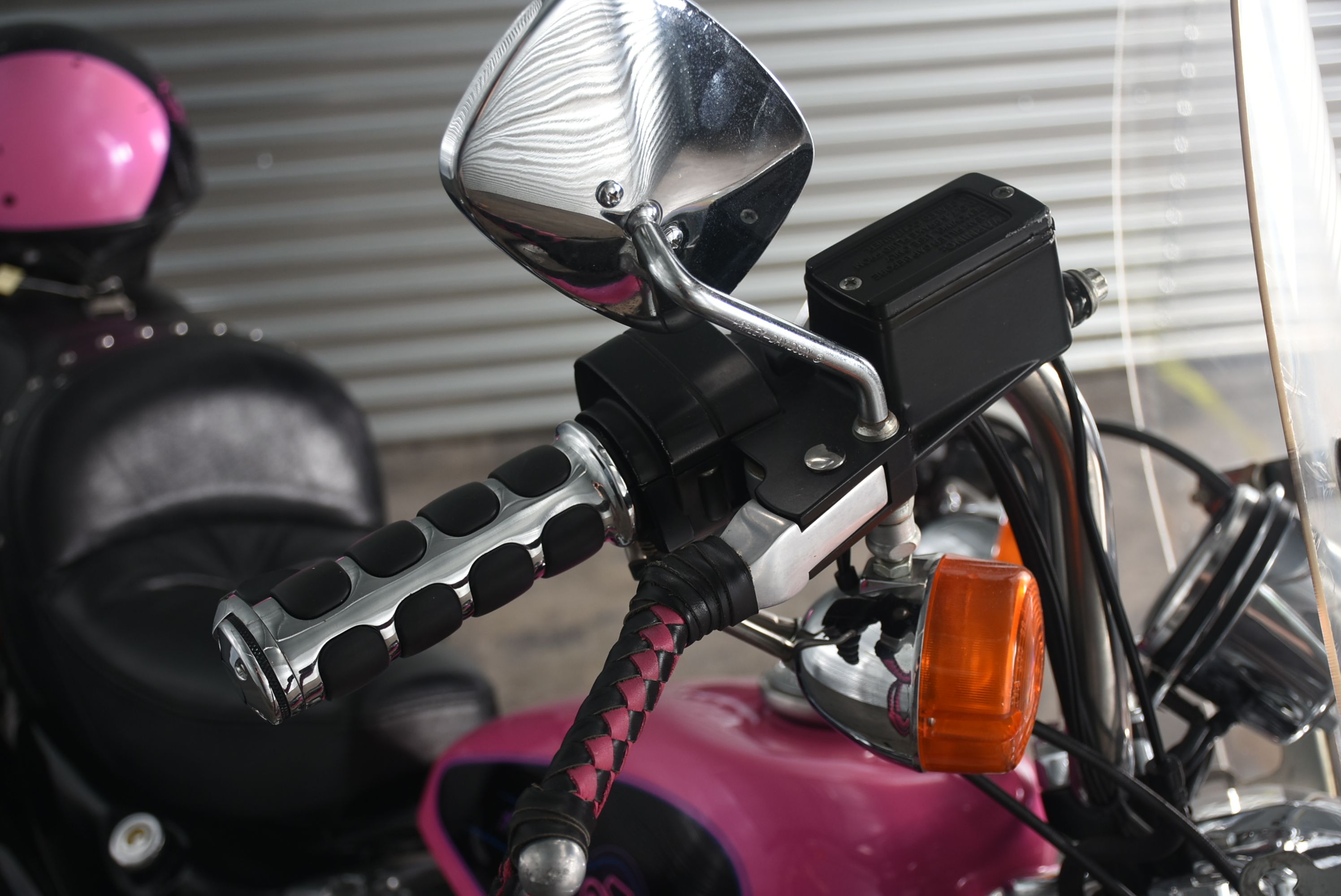 1992 Harley-Davidson "Screamin' Eagle" Xl883 Hugger with Custom Paint and Accessories