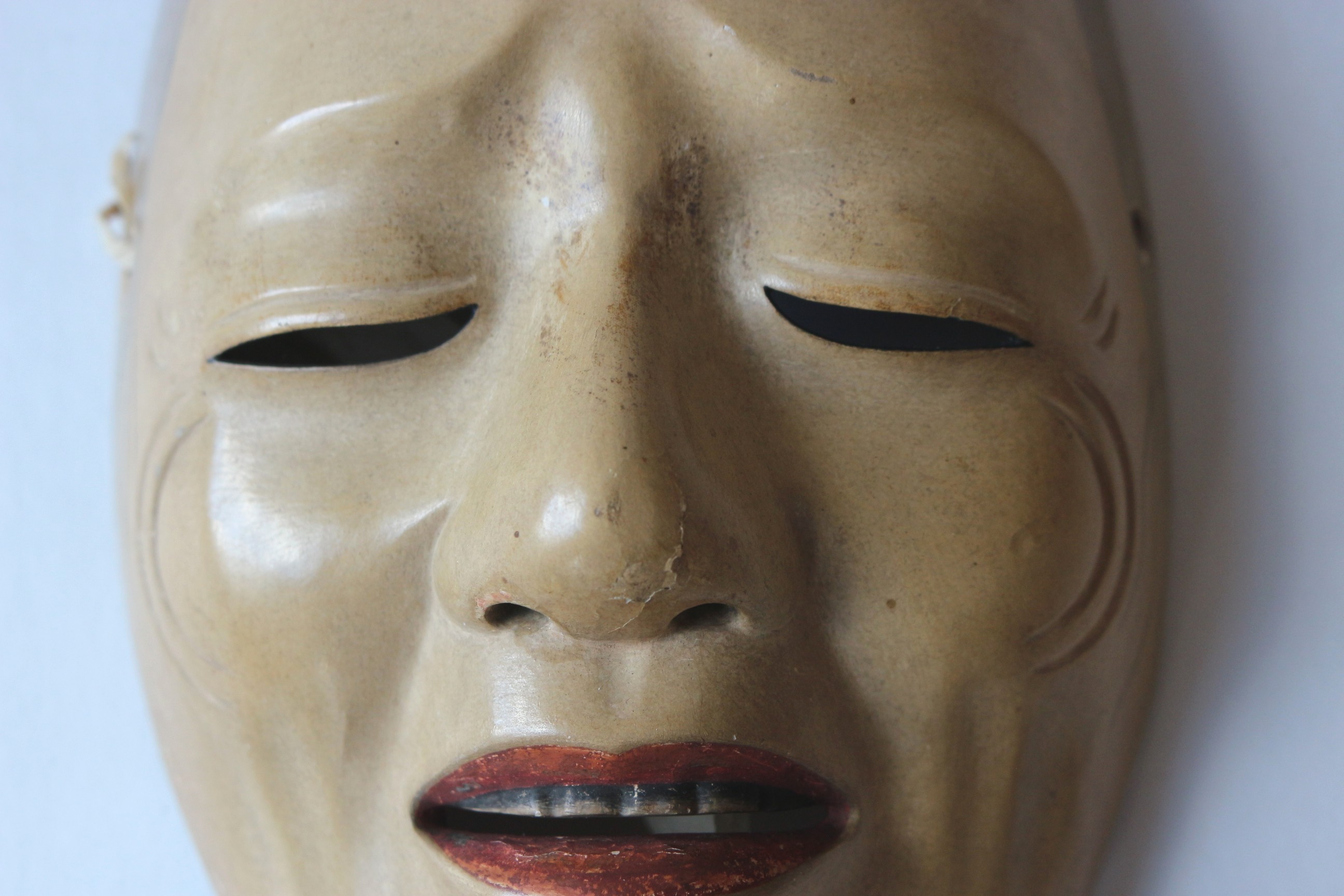 Japanese "Shiro-shakumi" Wood Mask