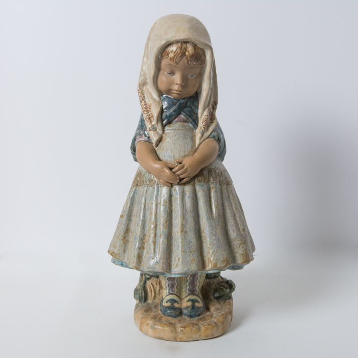Lladro "Missy Girl with Scarf" Figurine