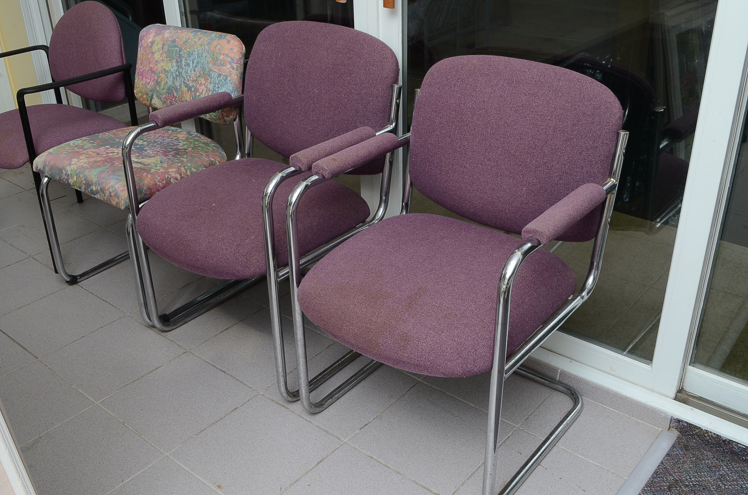 Collection of Modern Style Office Chairs