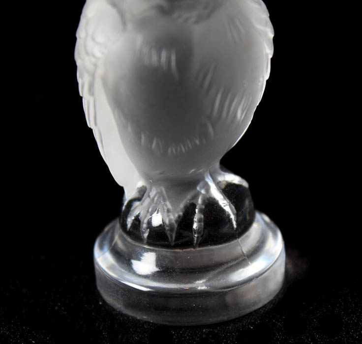 Lalique Crystal Chickadee Figurine