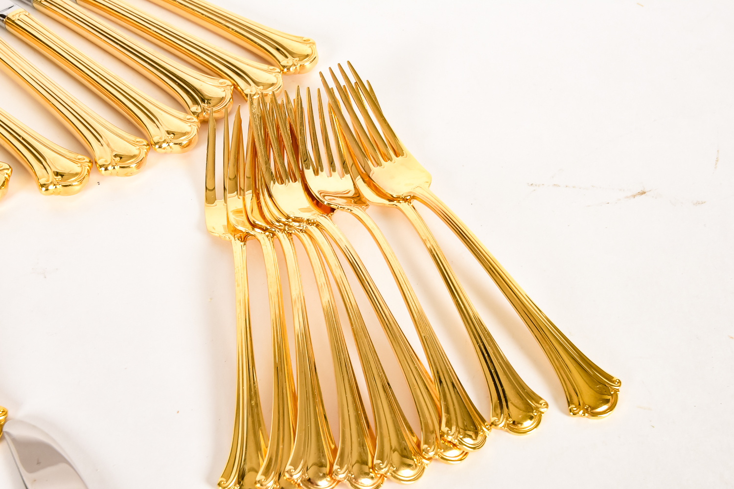 Gold Tone Stainless Steel Flatware