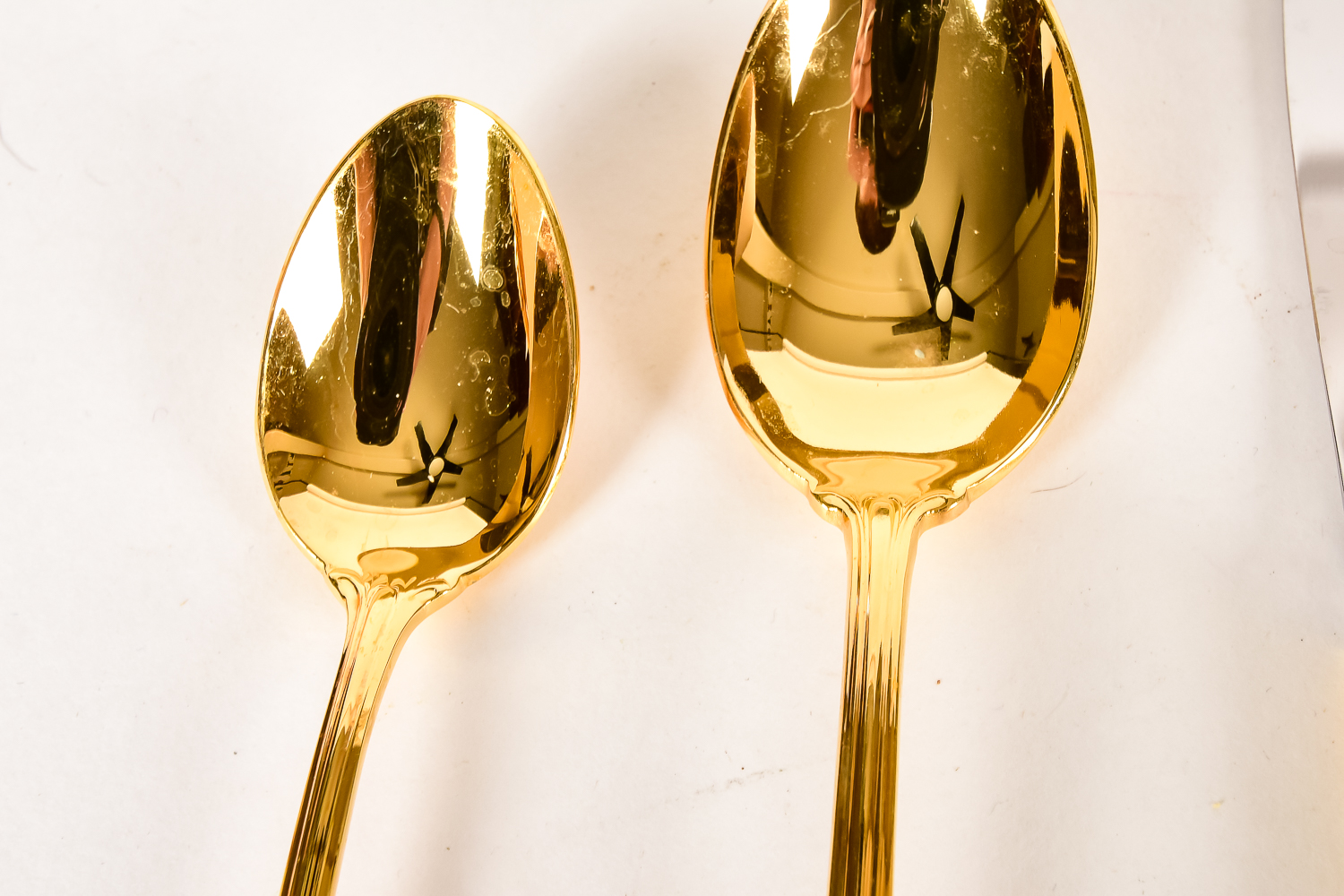 Gold Tone Stainless Steel Flatware