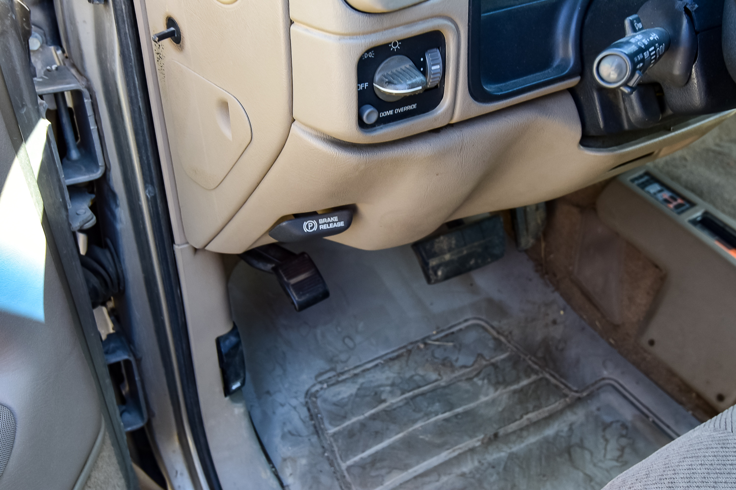 Chevrolet 3500 4x4 Pickup