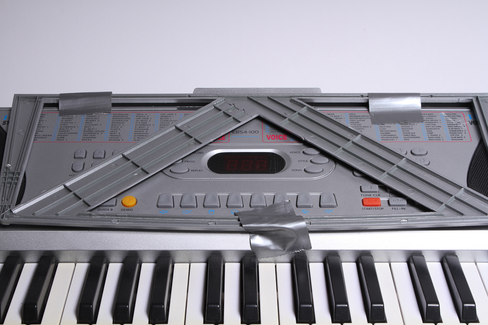 Huntington 54-Key Portable Electronic Keyboard Piano